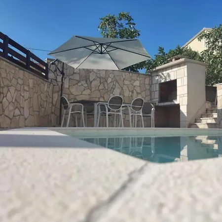 Luxury Imota,with Private Pool,car Evcharger *