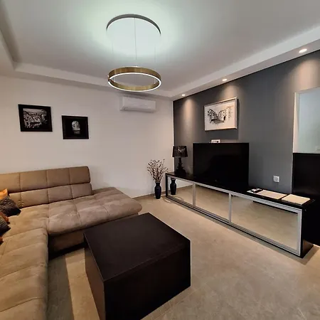 Apartment Luxury Imota,with Private Pool,car Evcharger Imotski