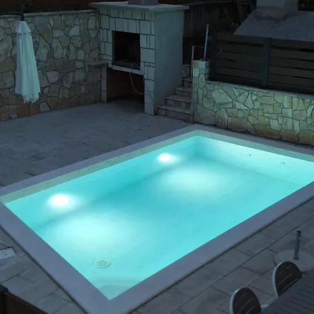 Luxury Imota,with Private Pool,car Evcharger *