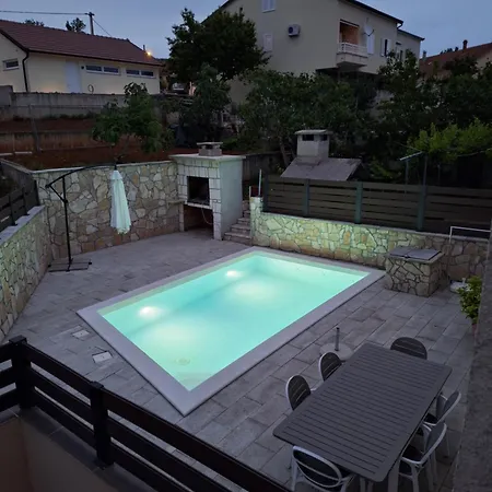 Apartment Luxury Imota,with Private Pool,car Evcharger *